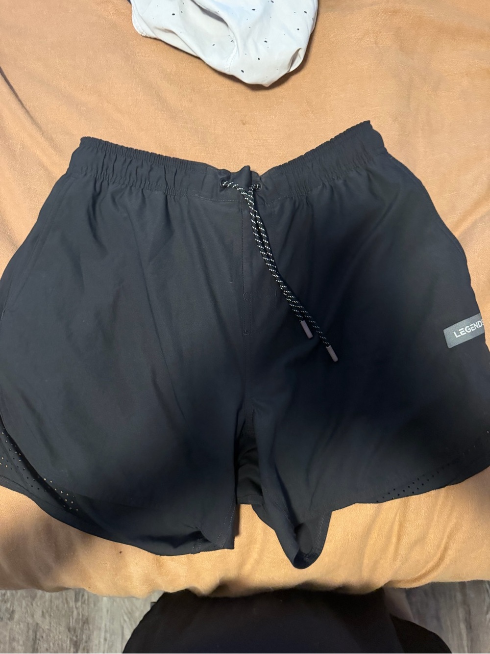 Legends with liner Men’s Black Athletic Shorts size large